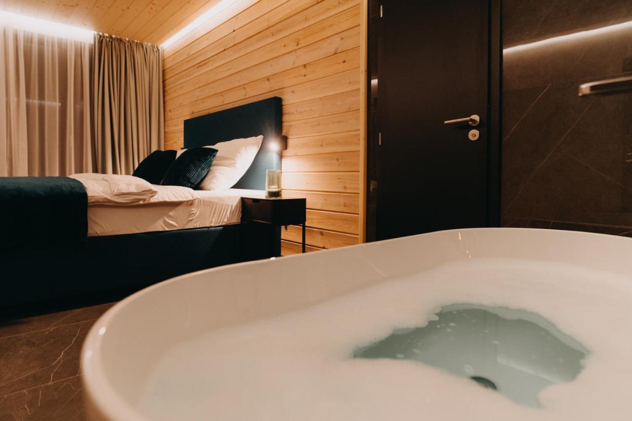 Skri Chalets Ліптовський Мікулаш Екстер'єр фото